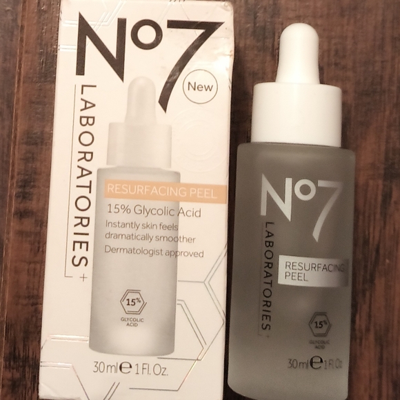 NEW No7 Laboratories Resurfacing Peel 15% Glycolic Acid - Picture 1 of 1